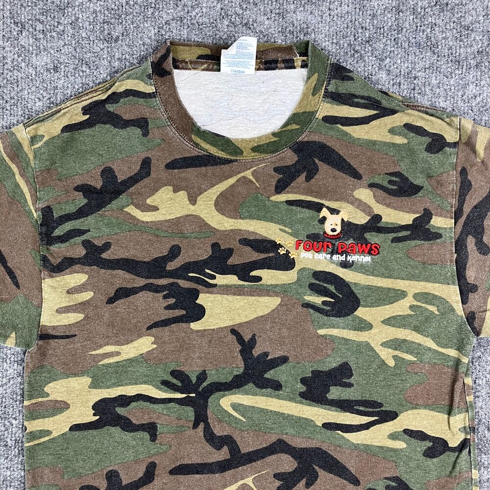 Port & Company T-Shirt Womensβ Size S Camo Green Four Paws Graphic Cotton